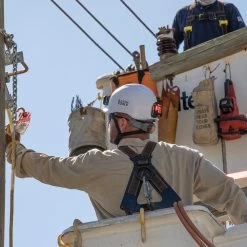 Klein Tools Rechargeable Safety Lamp With Magnet, Model 56063* 22 Klein Tools Rechargeable Safety Lamp With Magnet, Model 56063* -Famous Lighting Store 56063 app3