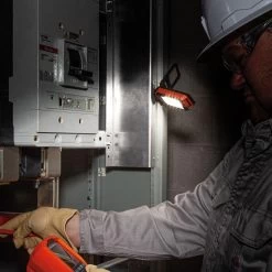 Klein Tools Rechargeable Personal Worklight, Model 56403 -Famous Lighting Store 56403 app11